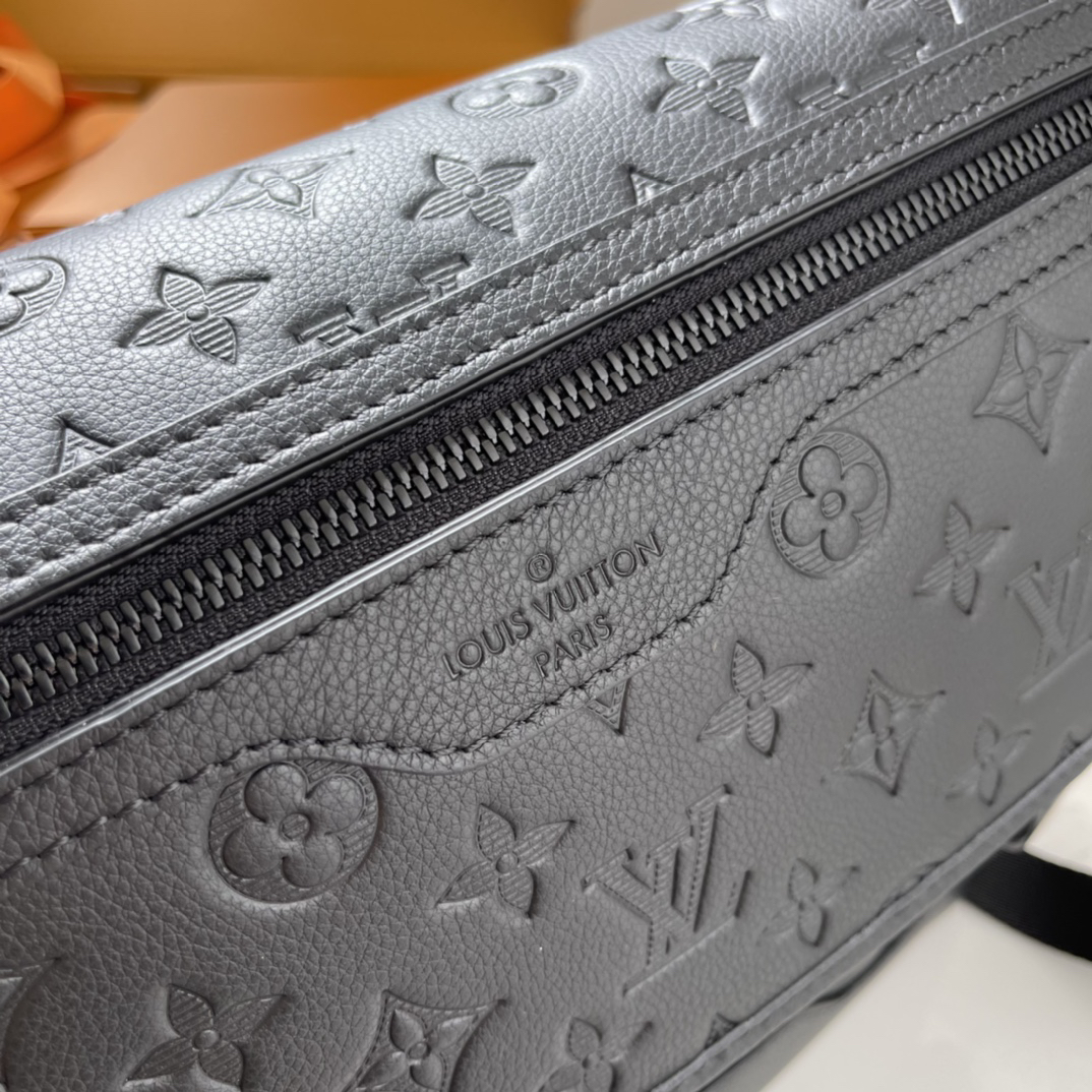 Louis Vuitton Voyager Small Messenger Bag - Image 7
