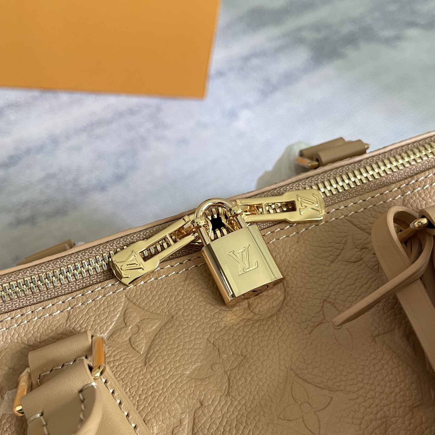 Louis Vuitton Speedy Soft 30 Handbag - Image 7
