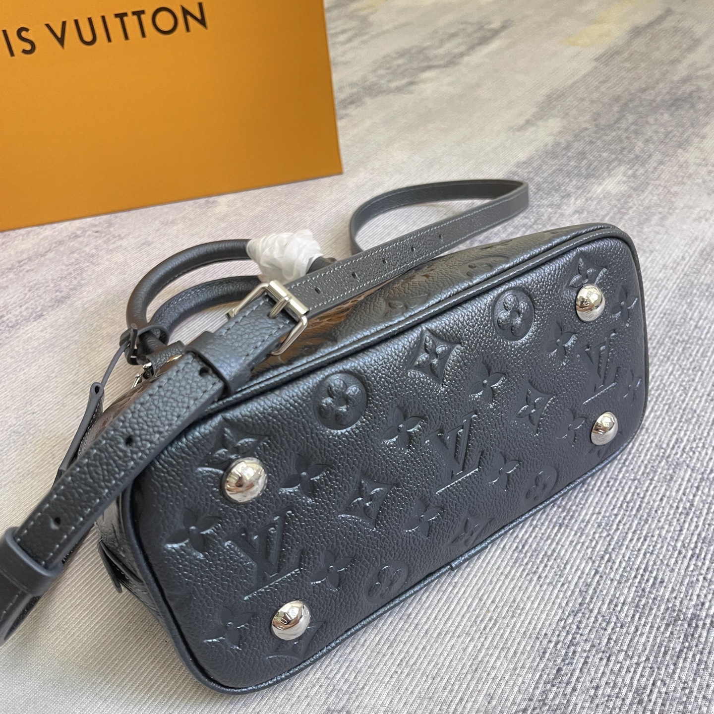 Louis Vuitton Alma BB Embossed Leather Handbag - Glossy Blue - Image 7