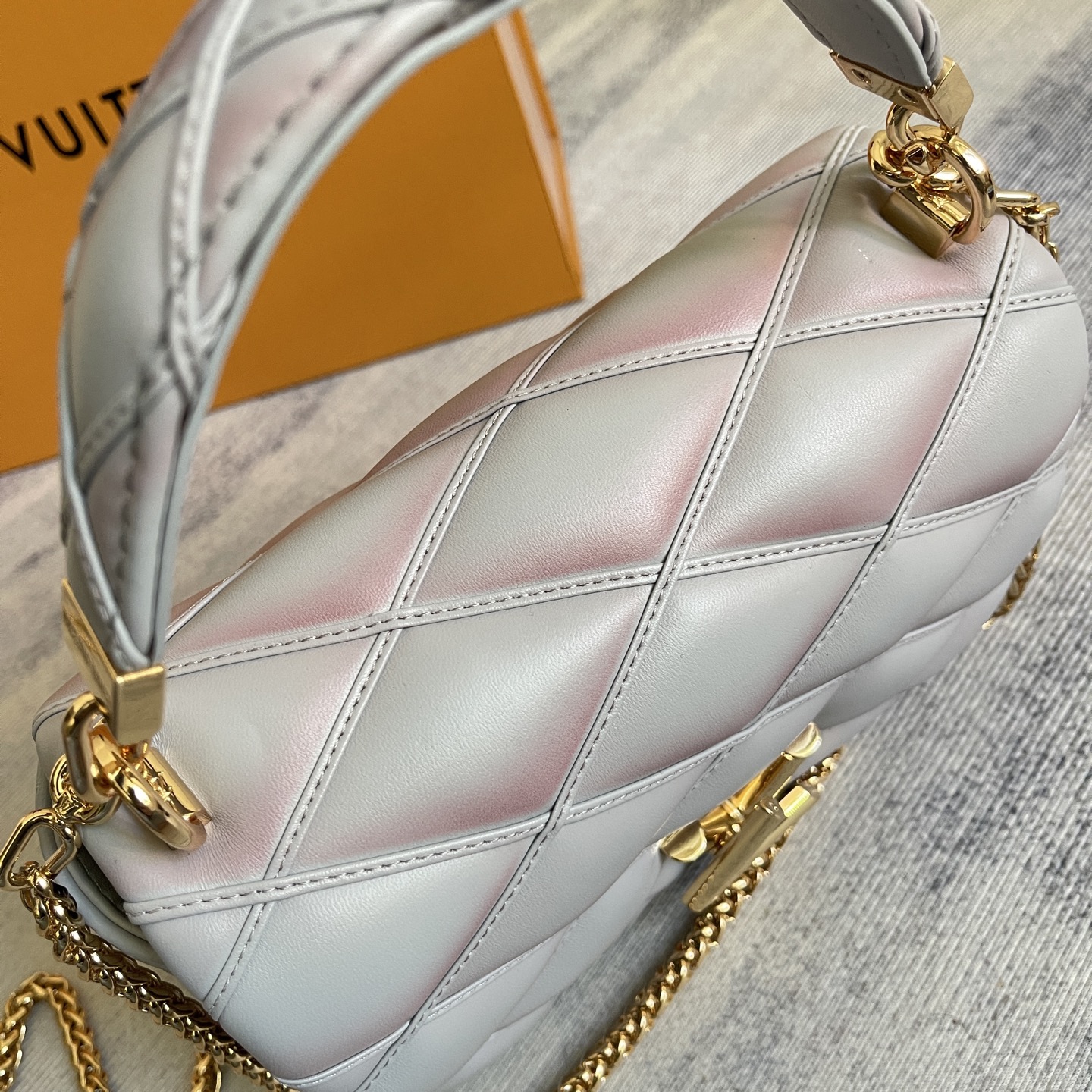 Louis Vuitton GO-14 MM Quilted Lambskin Handbag - Image 7