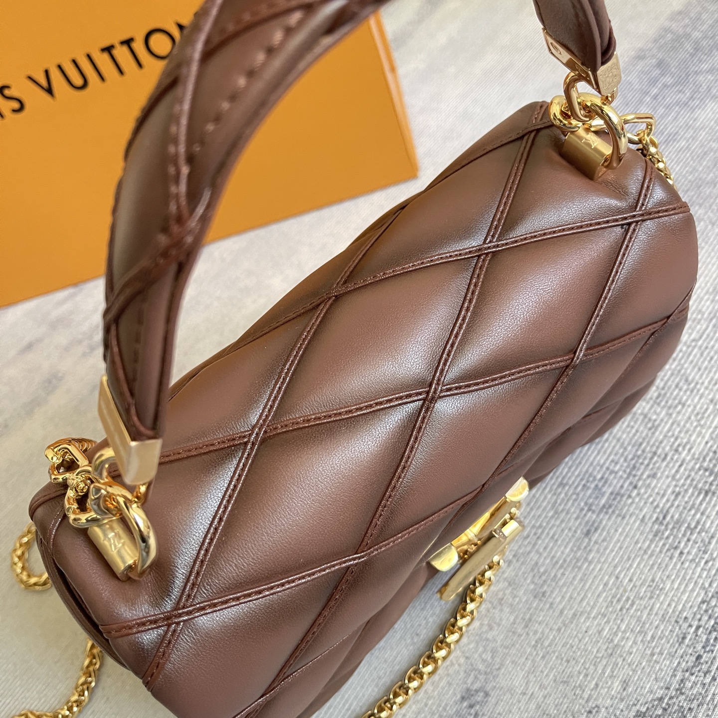 Louis Vuitton GO-14 MM Quilted Lambskin Handbag - Image 7