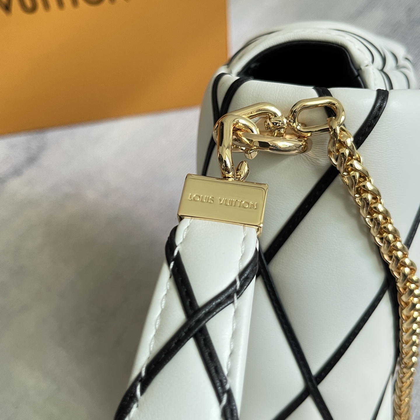 Louis Vuitton GO-14 Medium Handbag - Image 7