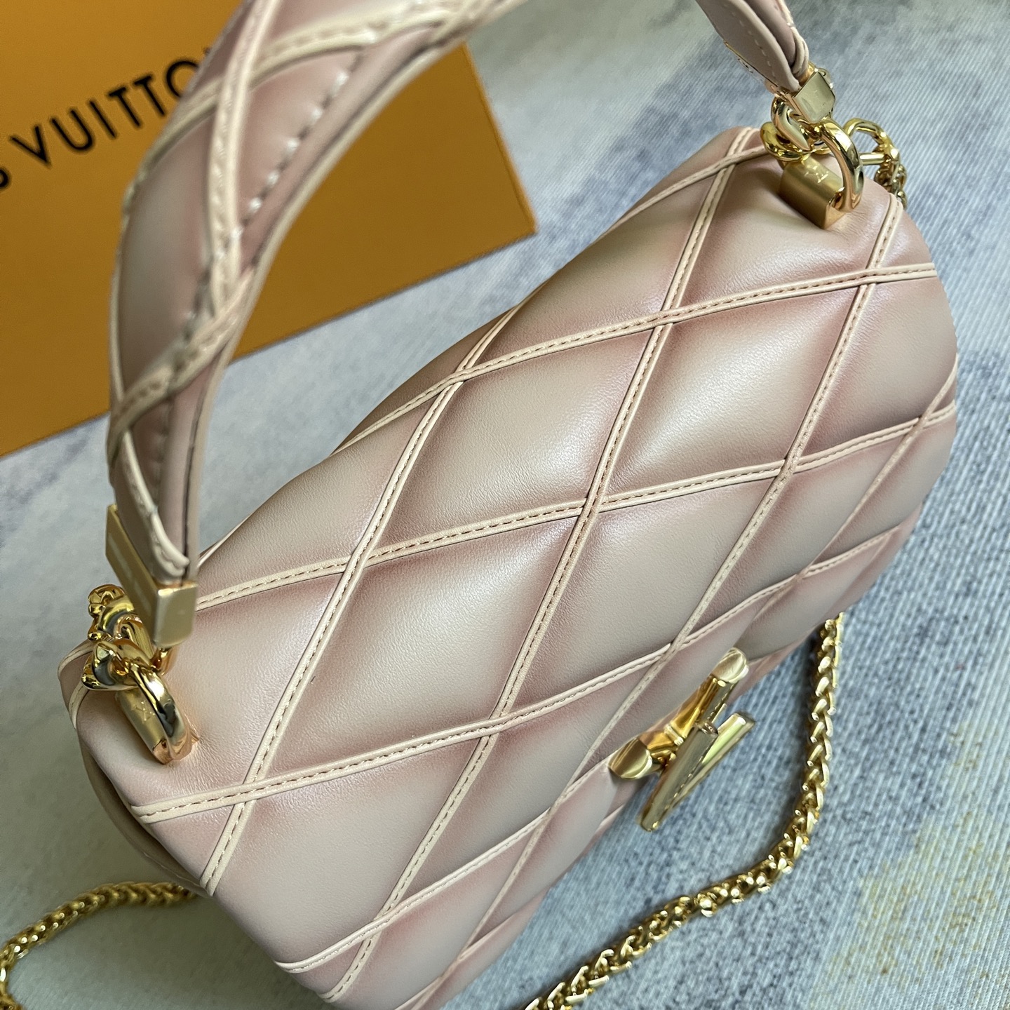 Louis Vuitton GO-14 Medium Handbag - Image 7