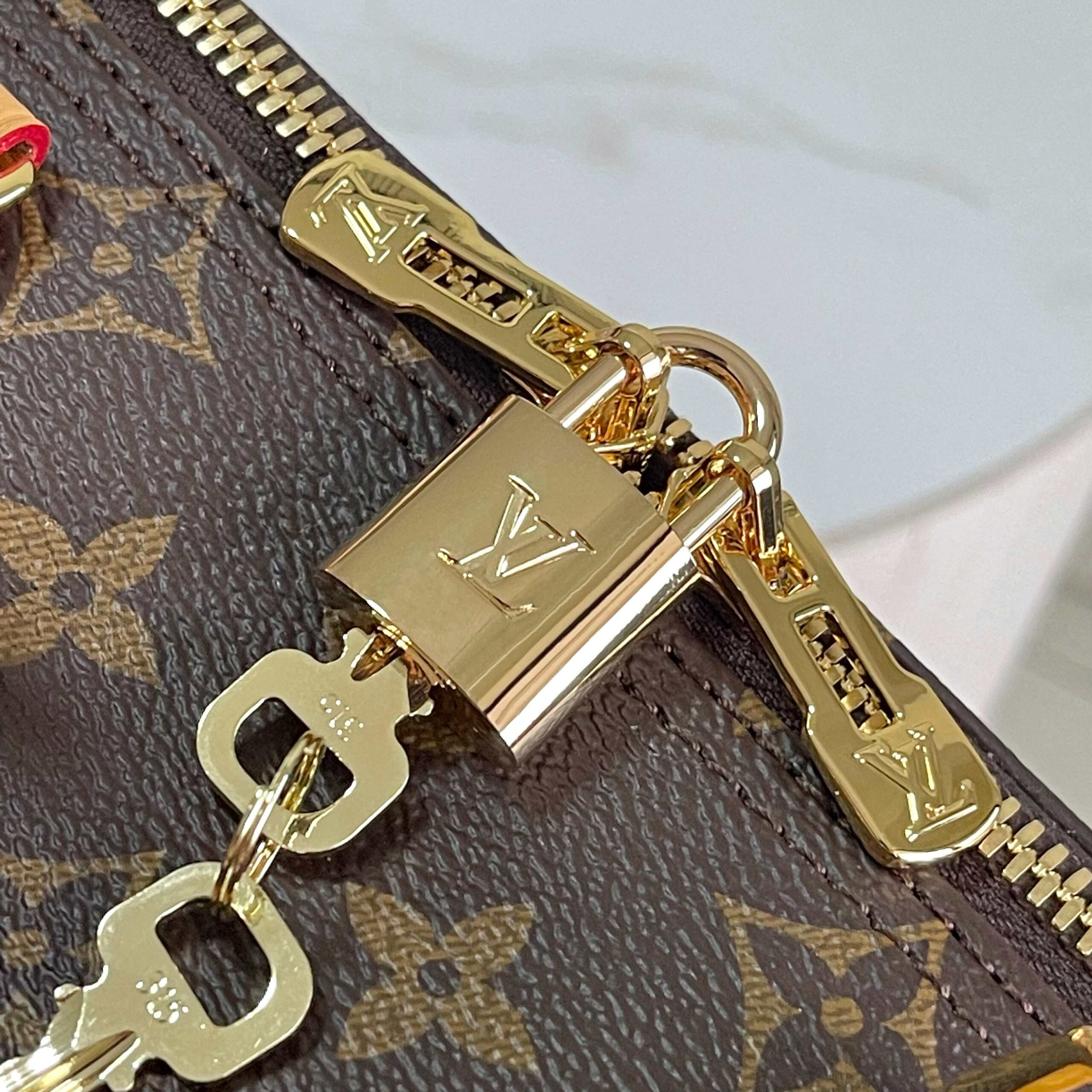 Louis Vuitton Speedy Soft 30 Handbag in Monogram Eclipse Canvas - Image 7