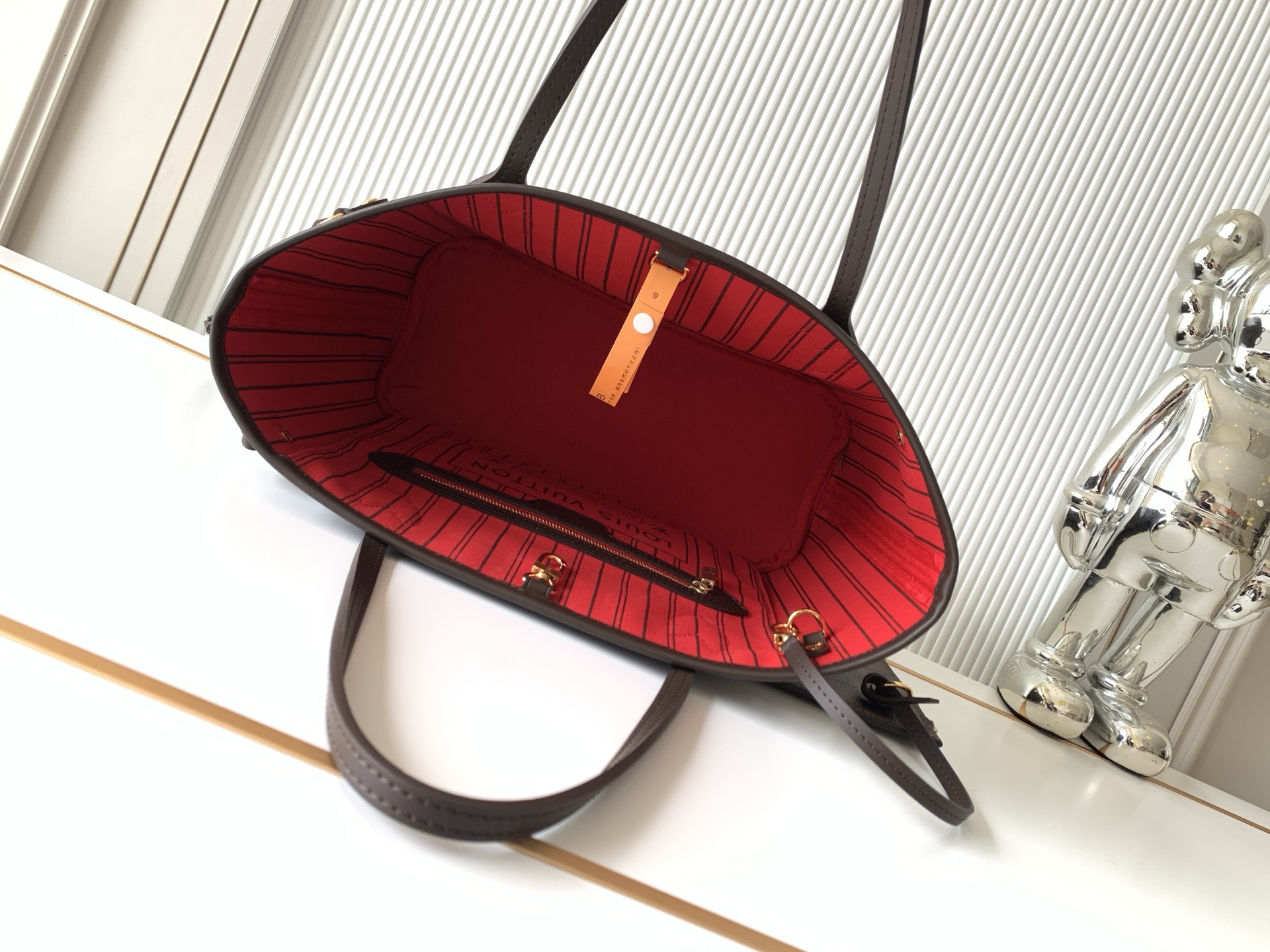 Louis Vuitton Neverfull Small Tote Bag in Damier Ebene Canvas - Image 7