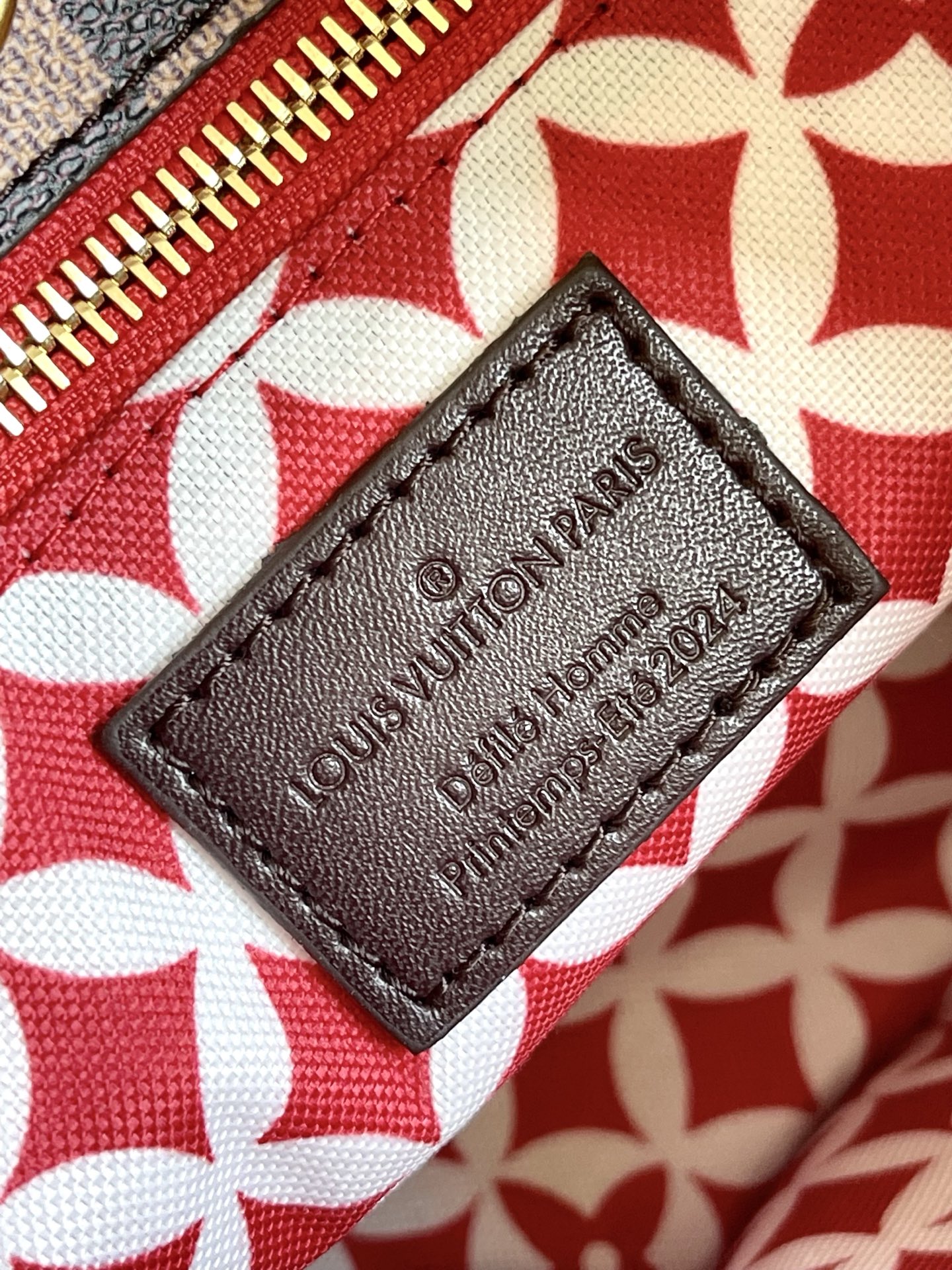 Louis Vuitton Medium Handbag M15237 - Image 7