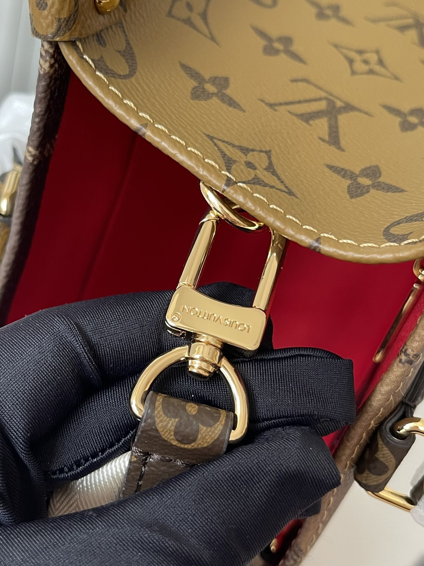 Louis Vuitton OnTheGo PM Monogram Reverse Tote Bag M46373 - Image 7