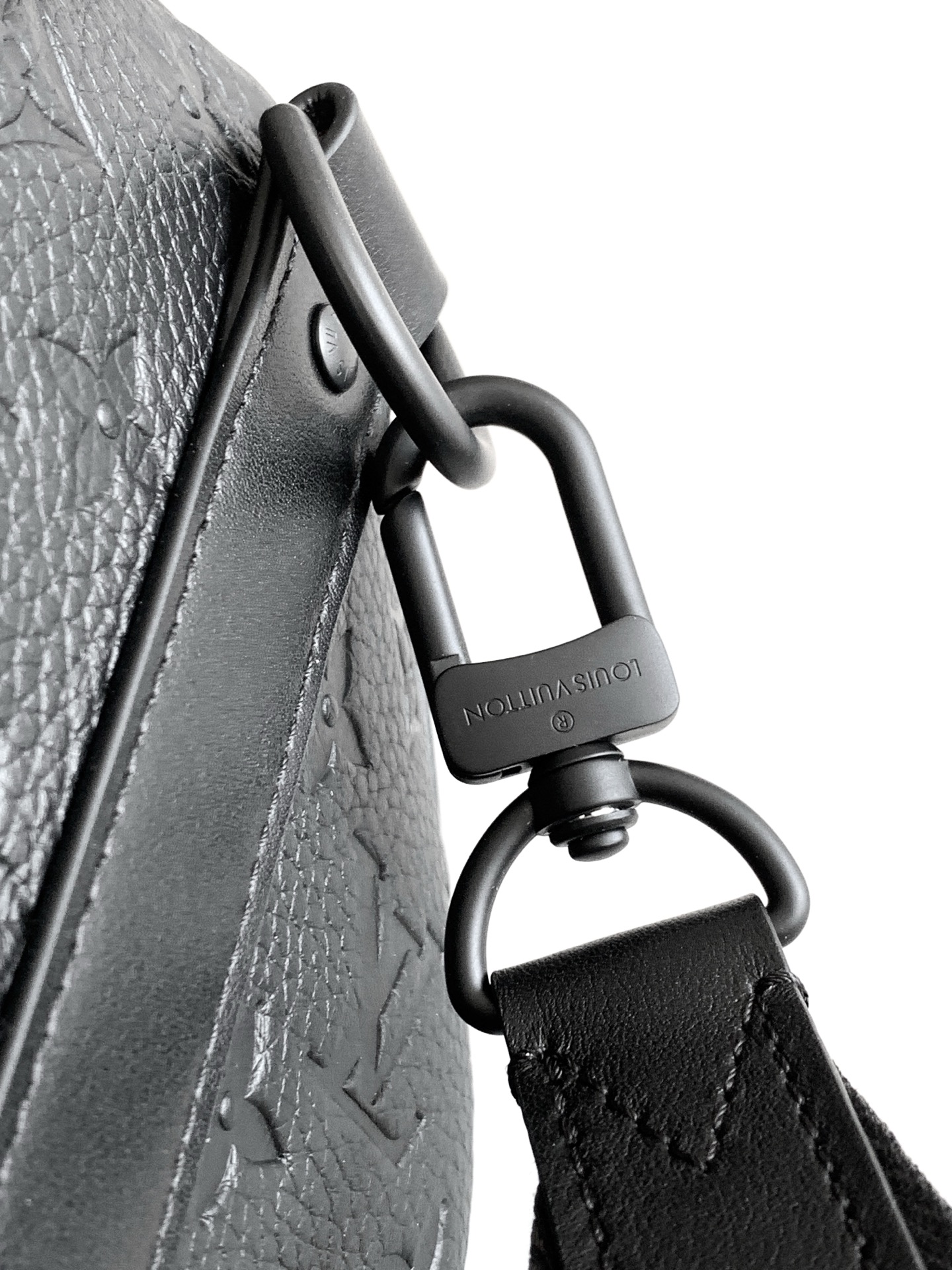 Louis Vuitton Keepall Bandoulière 35 Travel Bag in Monogram Eclipse - Image 7