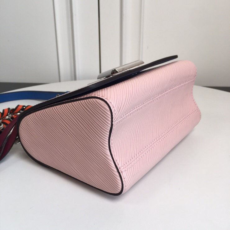 Louis Vuitton Twist Medium Handbag in Pink - Image 7