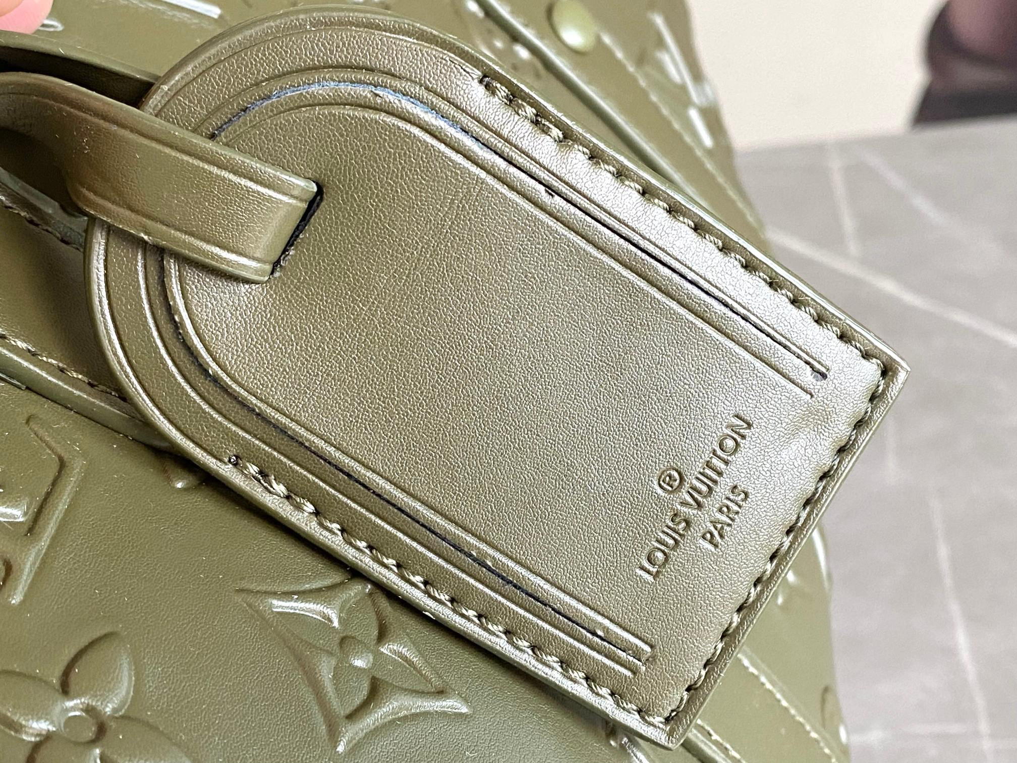Louis Vuitton Keepall Bandoulière Travel Bag M57964 / M57963 - Image 7