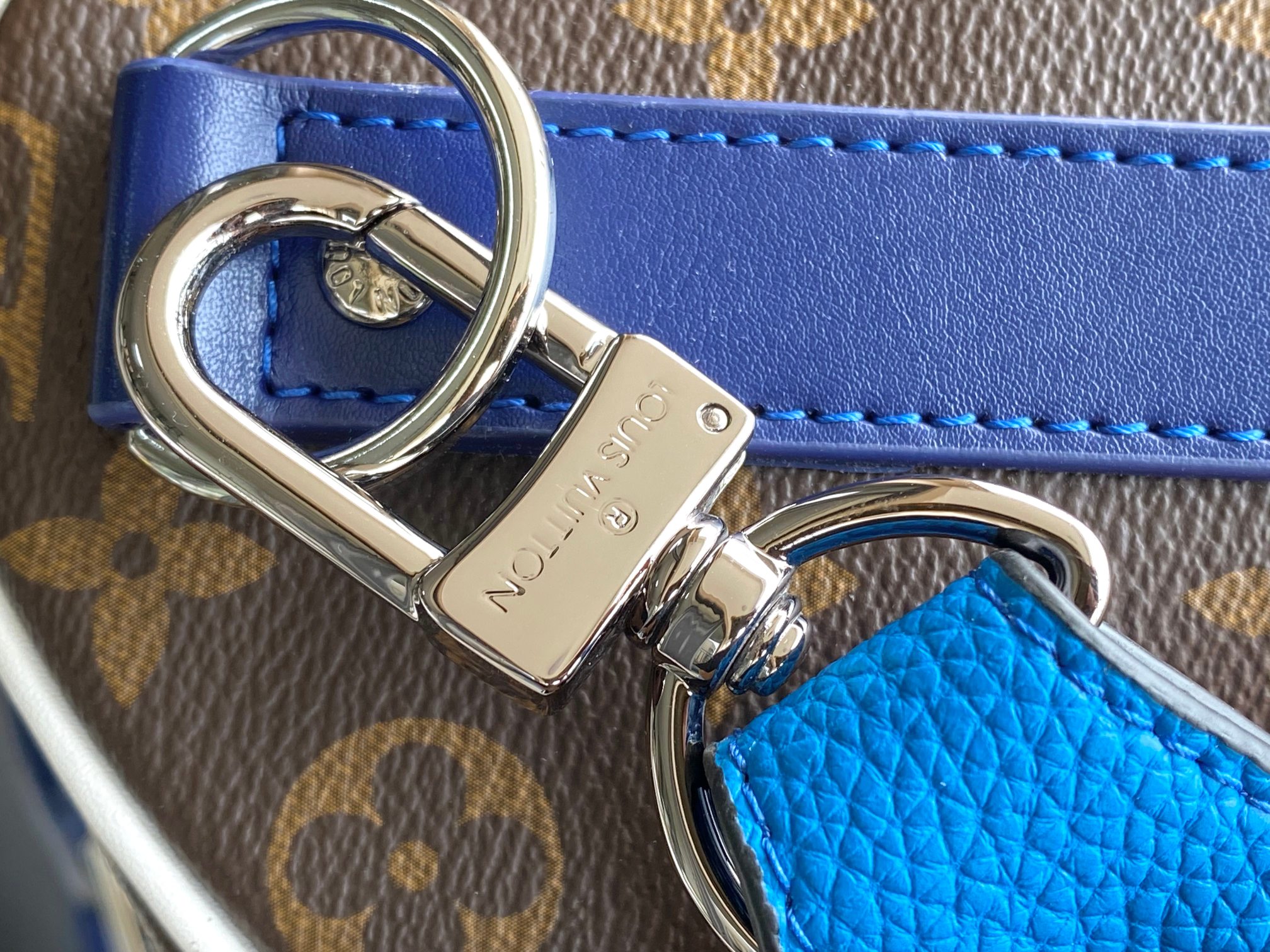 Keepall 50 Monogram Travel Bag with Shoulder Strap - Image 7
