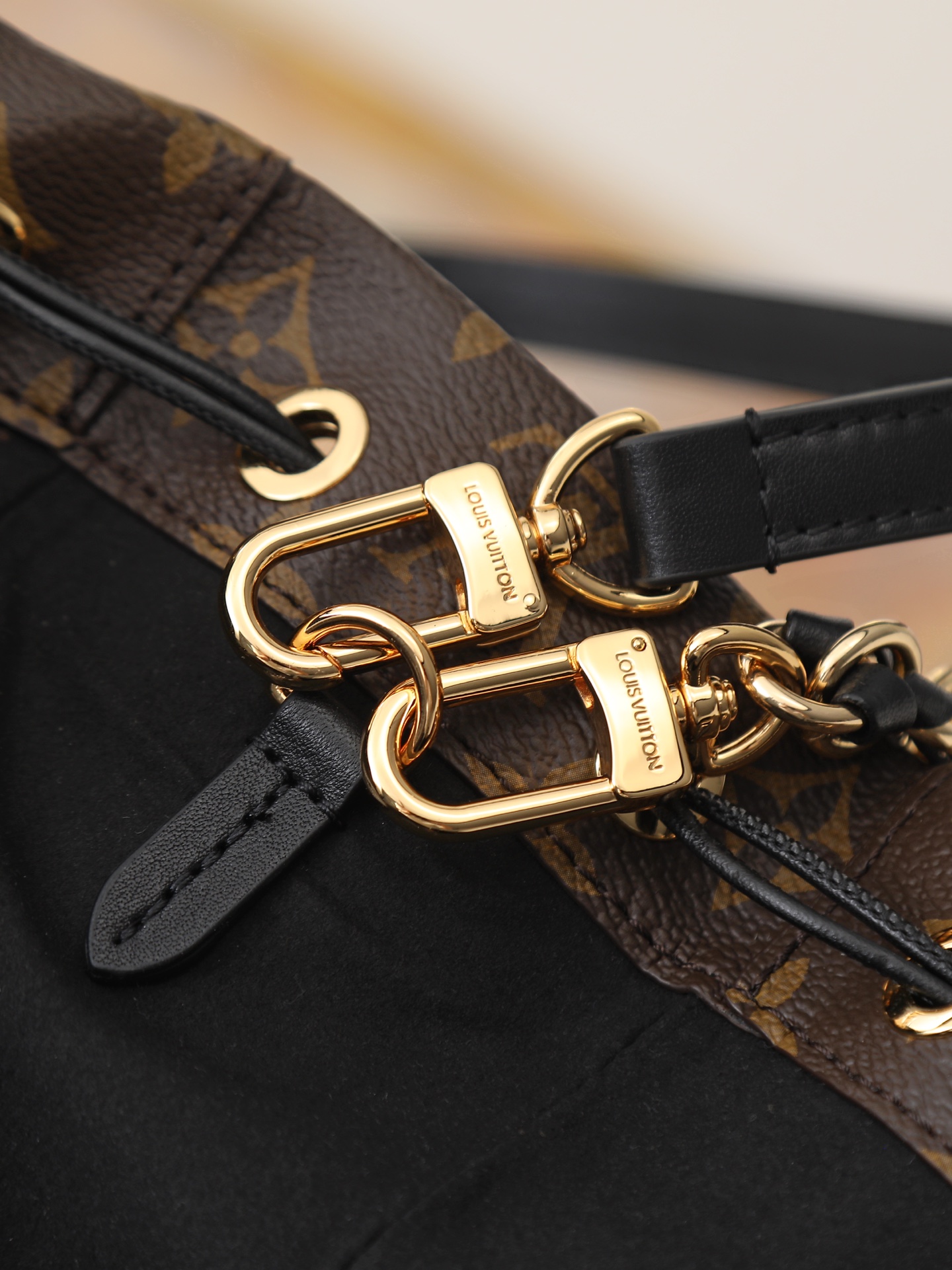 Noé Trunk Monogram Canvas Crossbody Bag M28515 - Image 7
