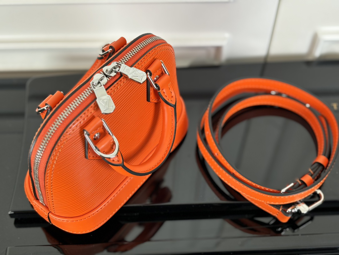 Louis Vuitton Nano Alma Bag in Orange Epi Leather - Image 7