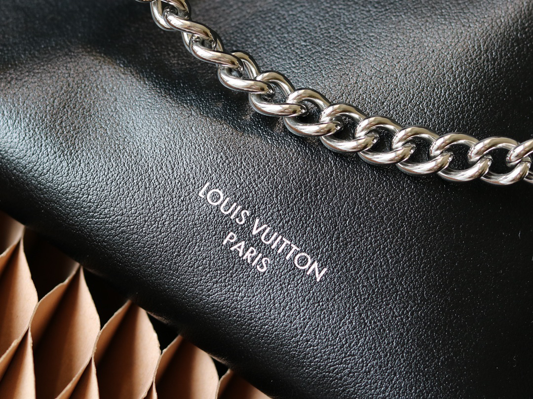 Louis Vuitton CarryAll Cargo Small Handbag - Image 7