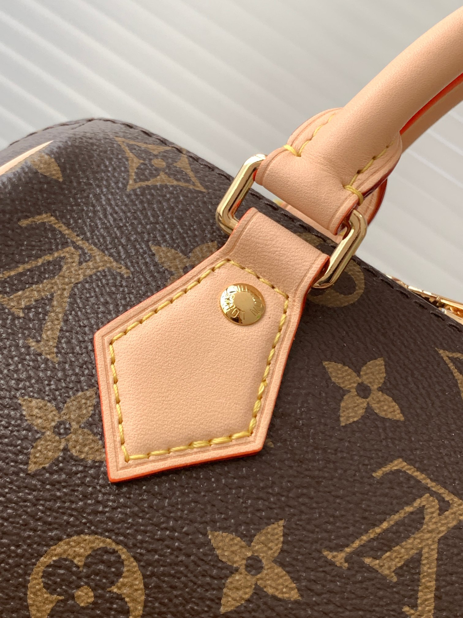 Louis Vuitton Speedy Bandoulière 20 Monogram Canvas Crossbody Bag - Image 7