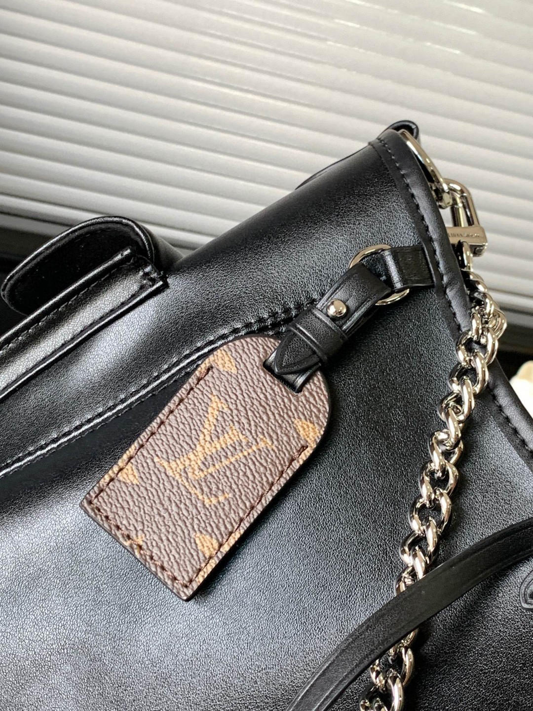 Louis Vuitton CarryAll Cargo Small Handbag - Image 7