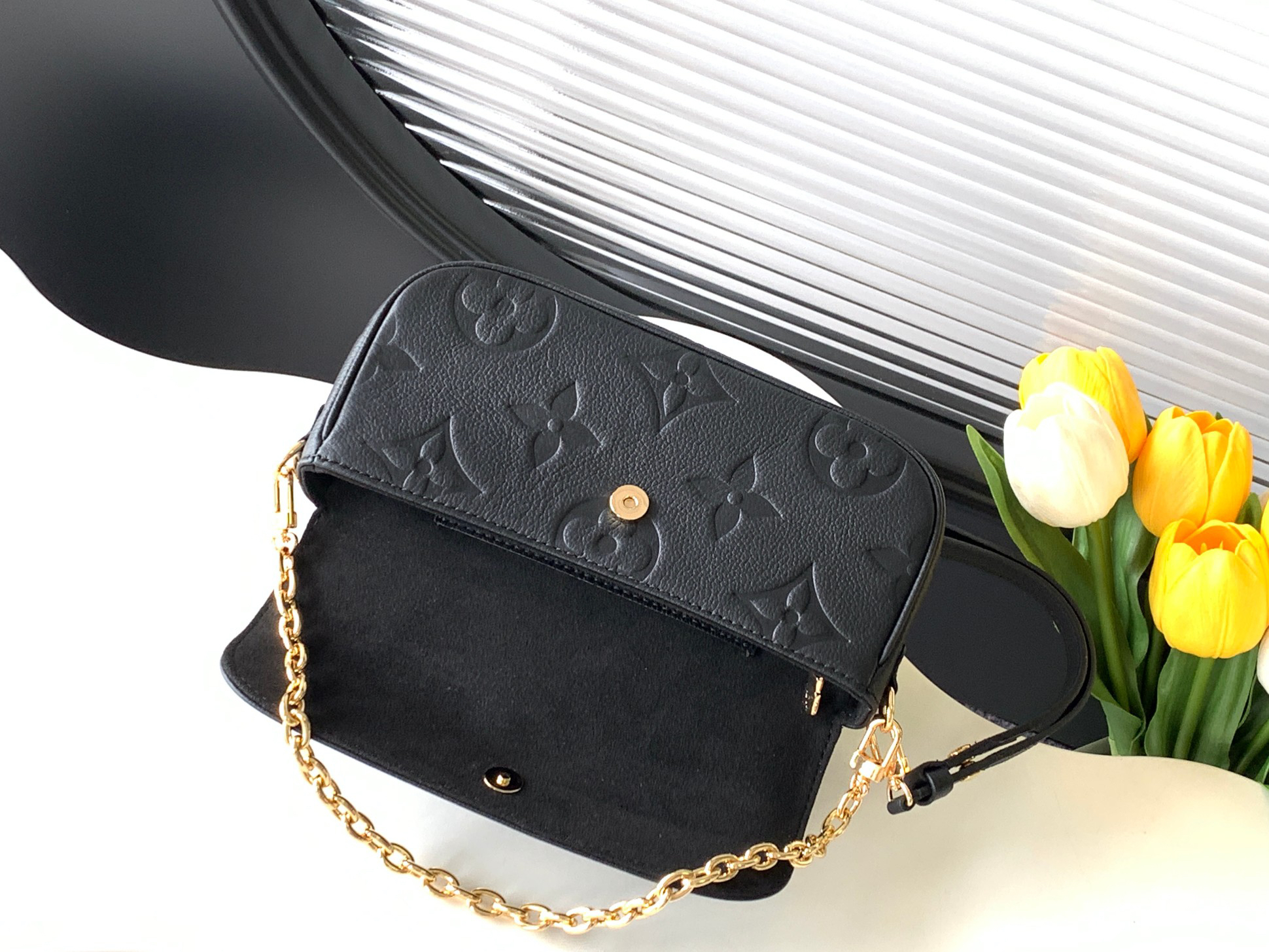 Louis Vuitton Wallet on Chain Ivy in Monogram Empreinte Leather - Image 7