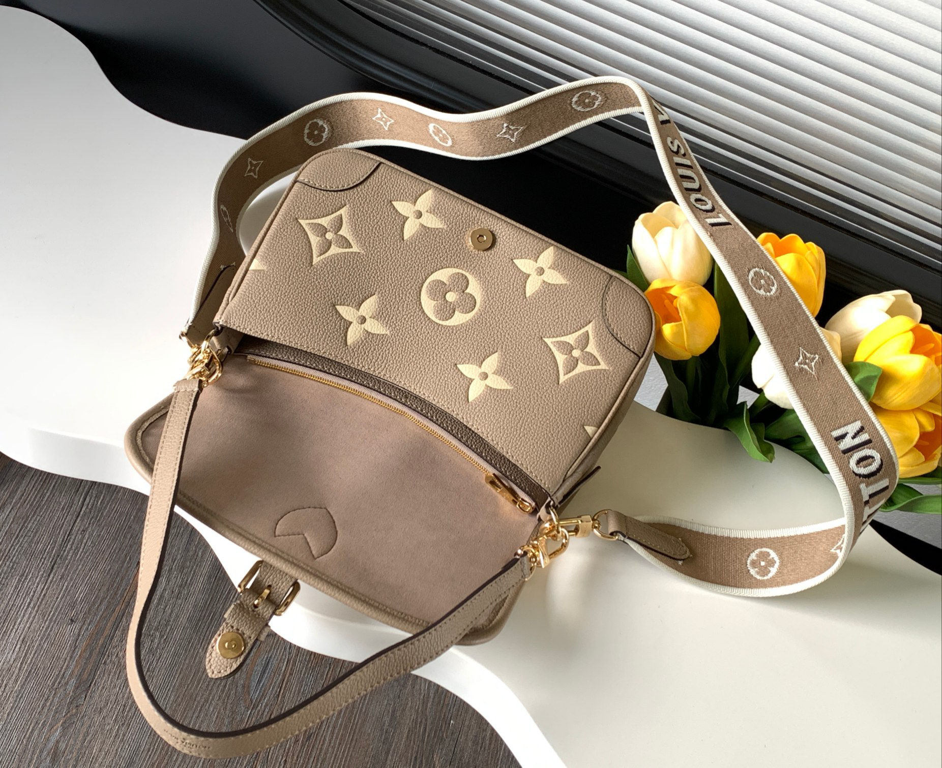 Louis Vuitton Diane Crossbody Bag in Monogram Empreinte Leather - Image 7