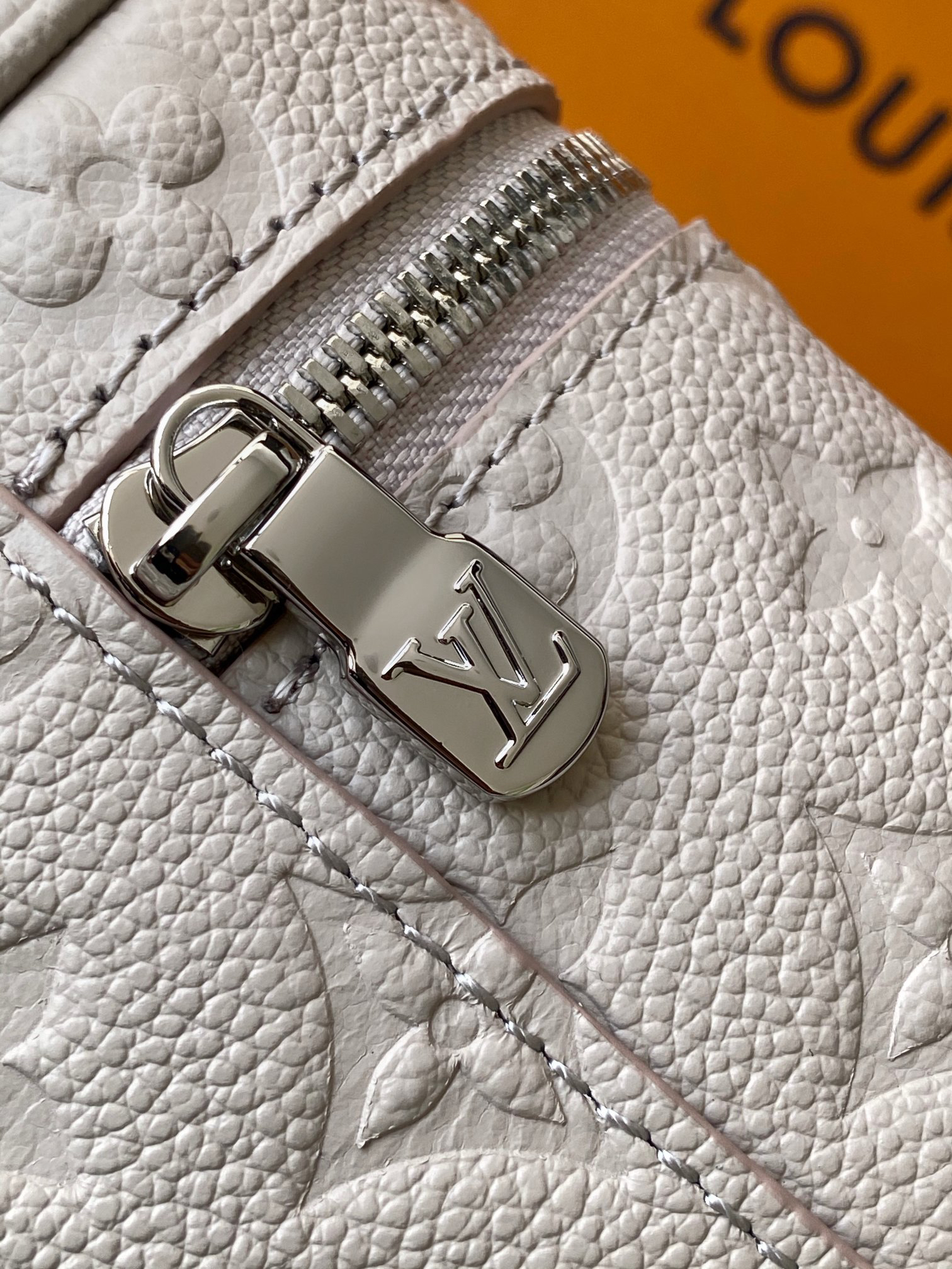 Louis Vuitton Vanity Chain Pouch M13593 in Taro Gray - Image 7
