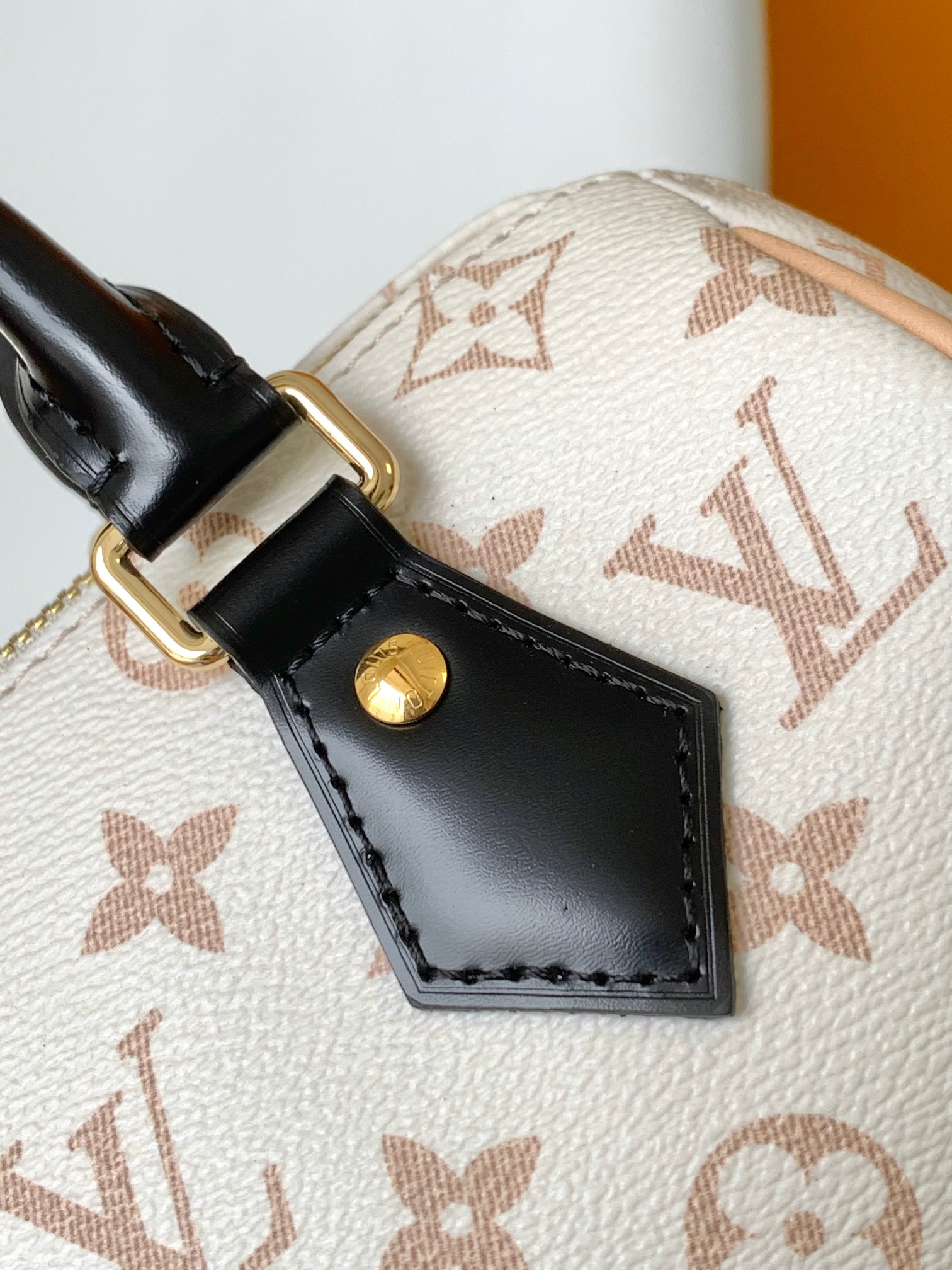 Louis Vuitton Speedy Bandoulière 20 Monogram Shoulder Bag - Image 7