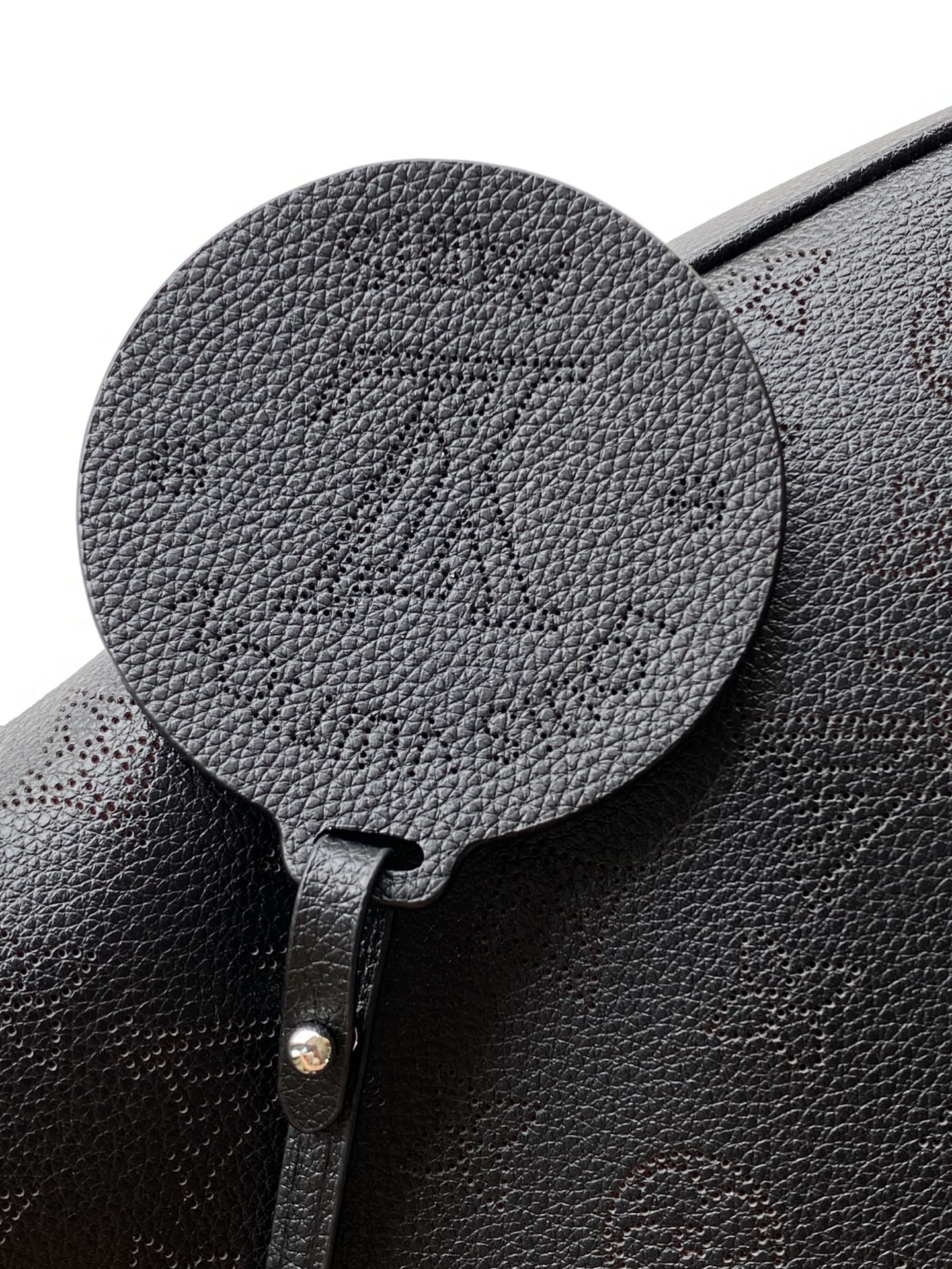 Louis Vuitton All Around Medium Crossbody Handbag M14617 / M14618 - Image 7