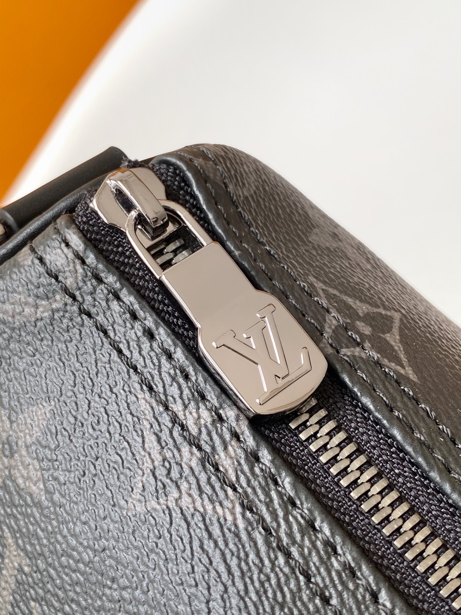 Louis Vuitton Keepall 25 Monogram Eclipse Reverse Bag - Image 7