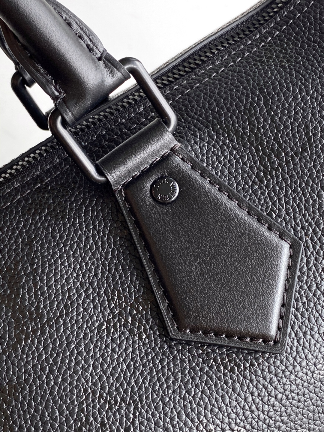 Louis Vuitton Speedy P9 Bandoulière 30 Monogram Leather Shoulder Bag - Image 7