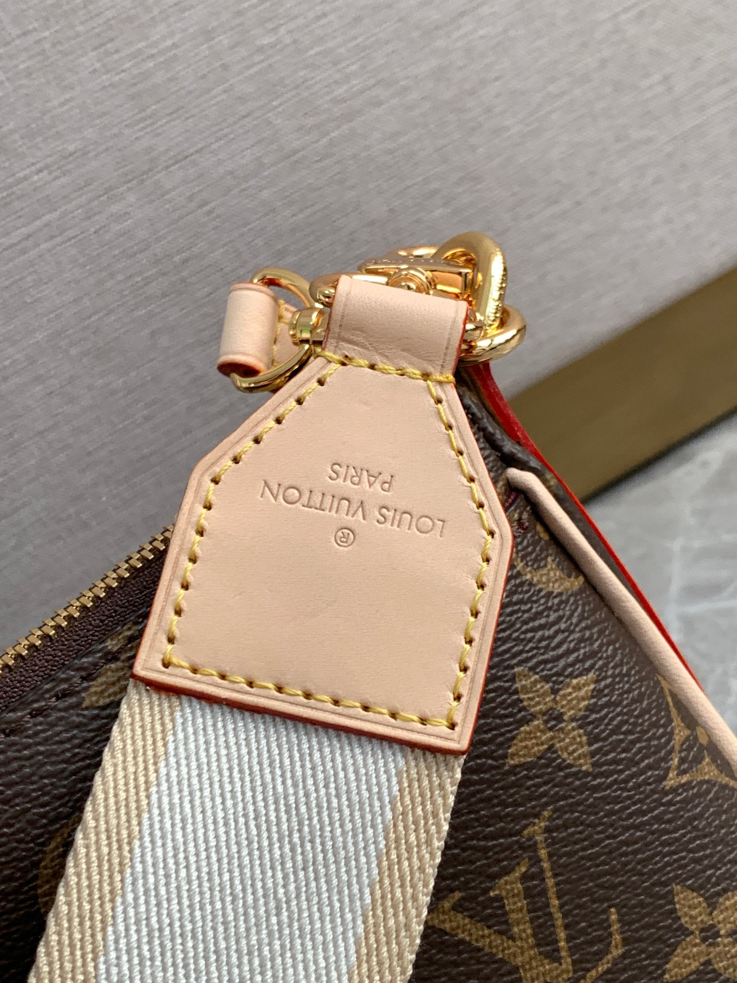 Louis Vuitton Viva-Cité Handbag M46999Vibe - Image 7