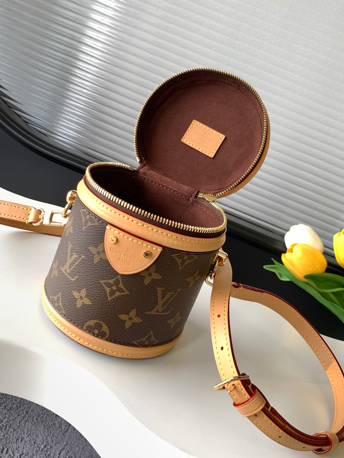 Louis Vuitton Nano Cannes Handbag M82952 - Image 7