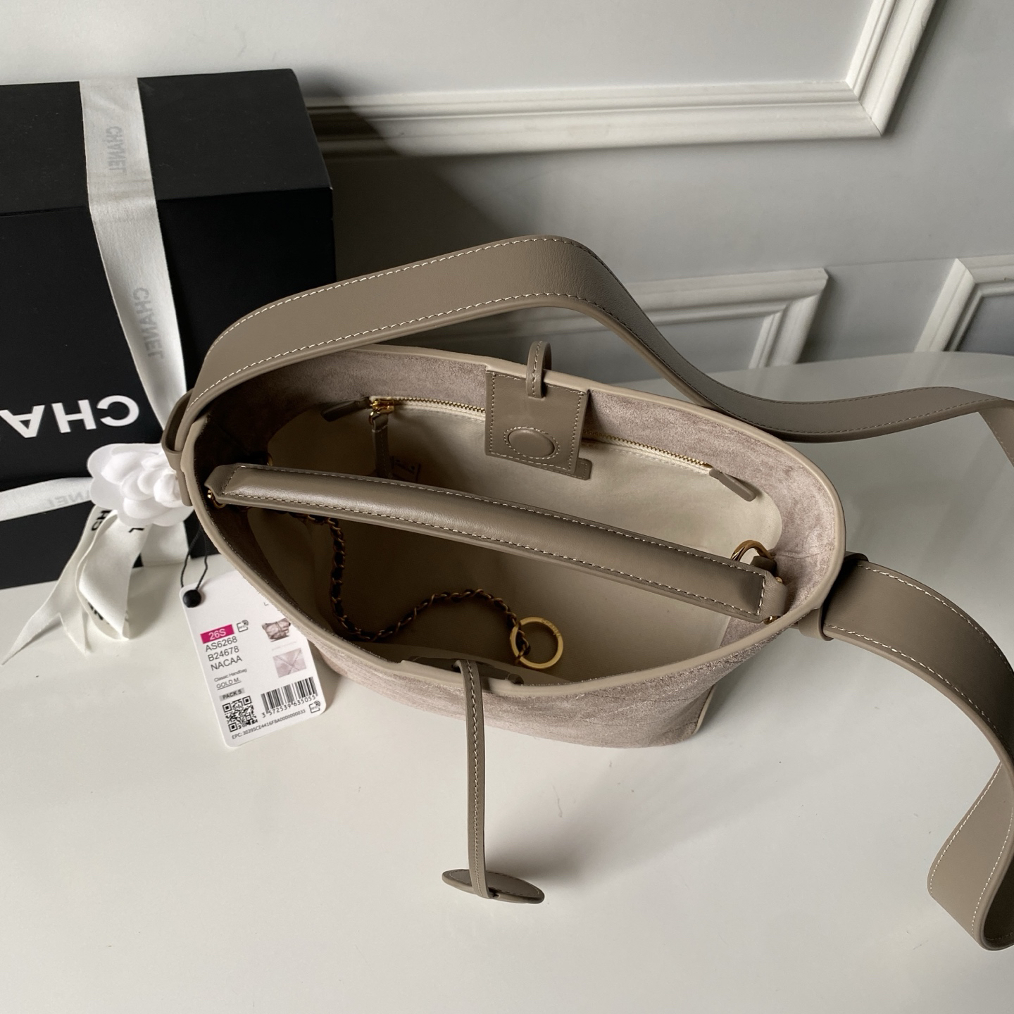 Chanel 26S Deer Leather Bucket Bag - Image 7