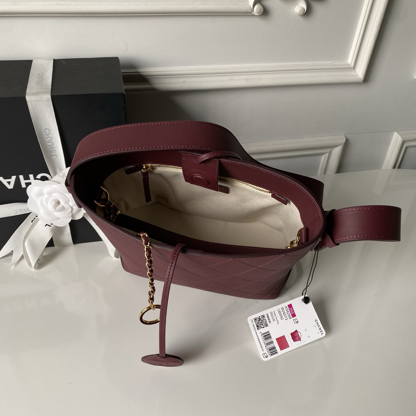 Chanel 26S Lambskin Bucket Handbag AS6268 - Image 7