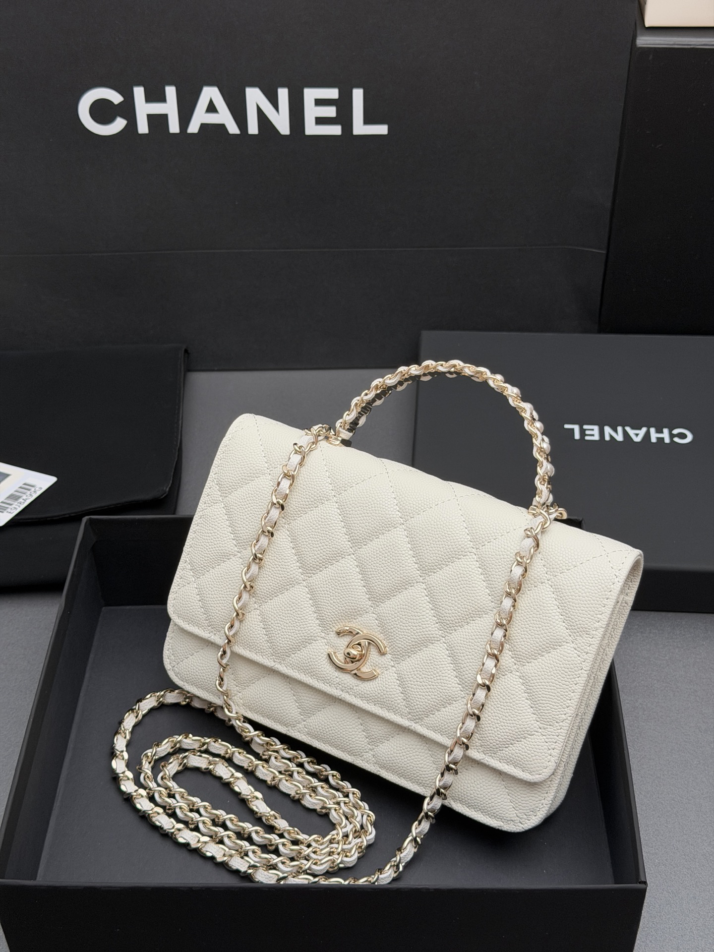26C WOC Pearl-Handle Chain Bag - Image 7