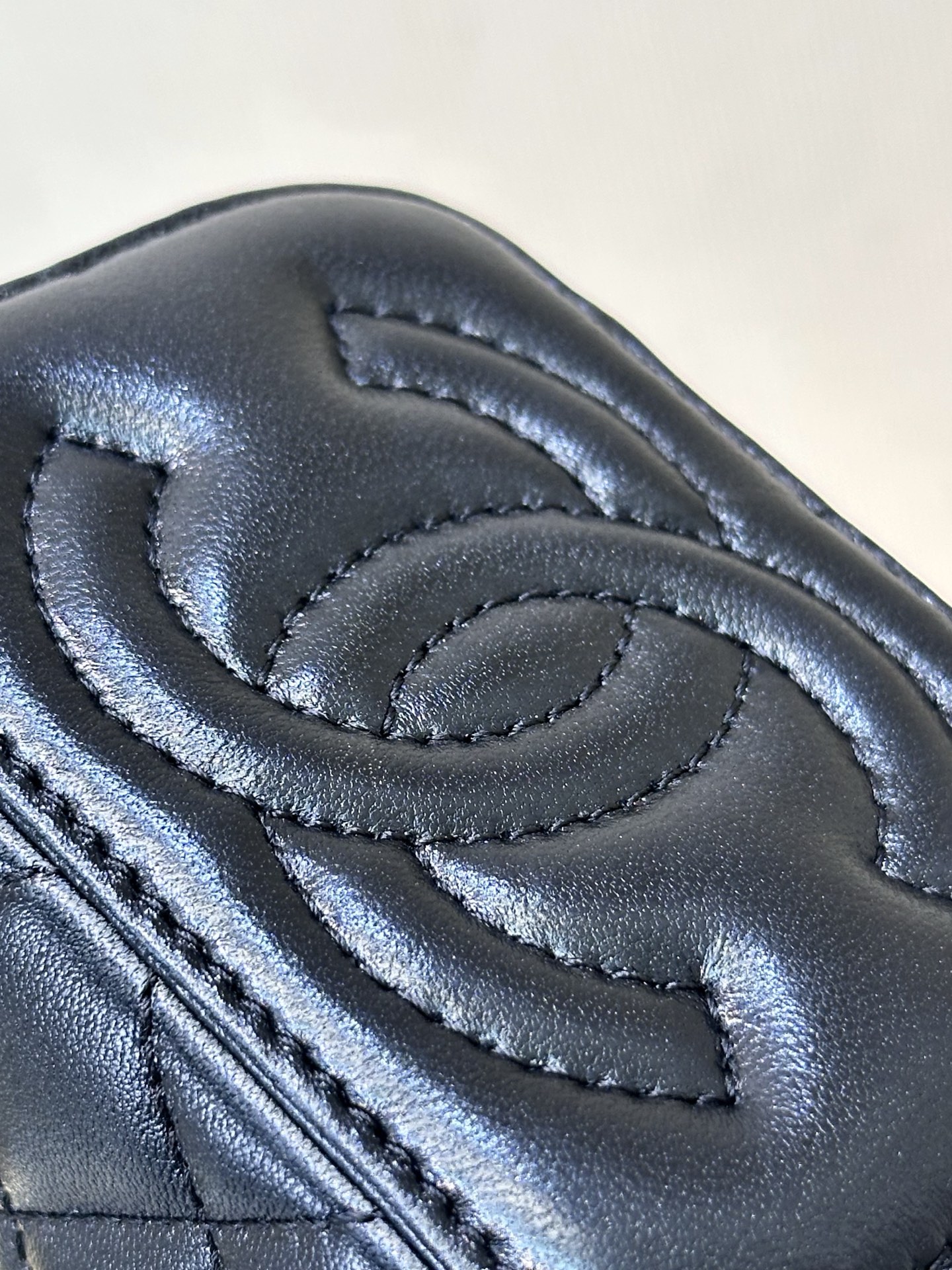 Mini Black Leather Chain Crossbody Bag - Image 7