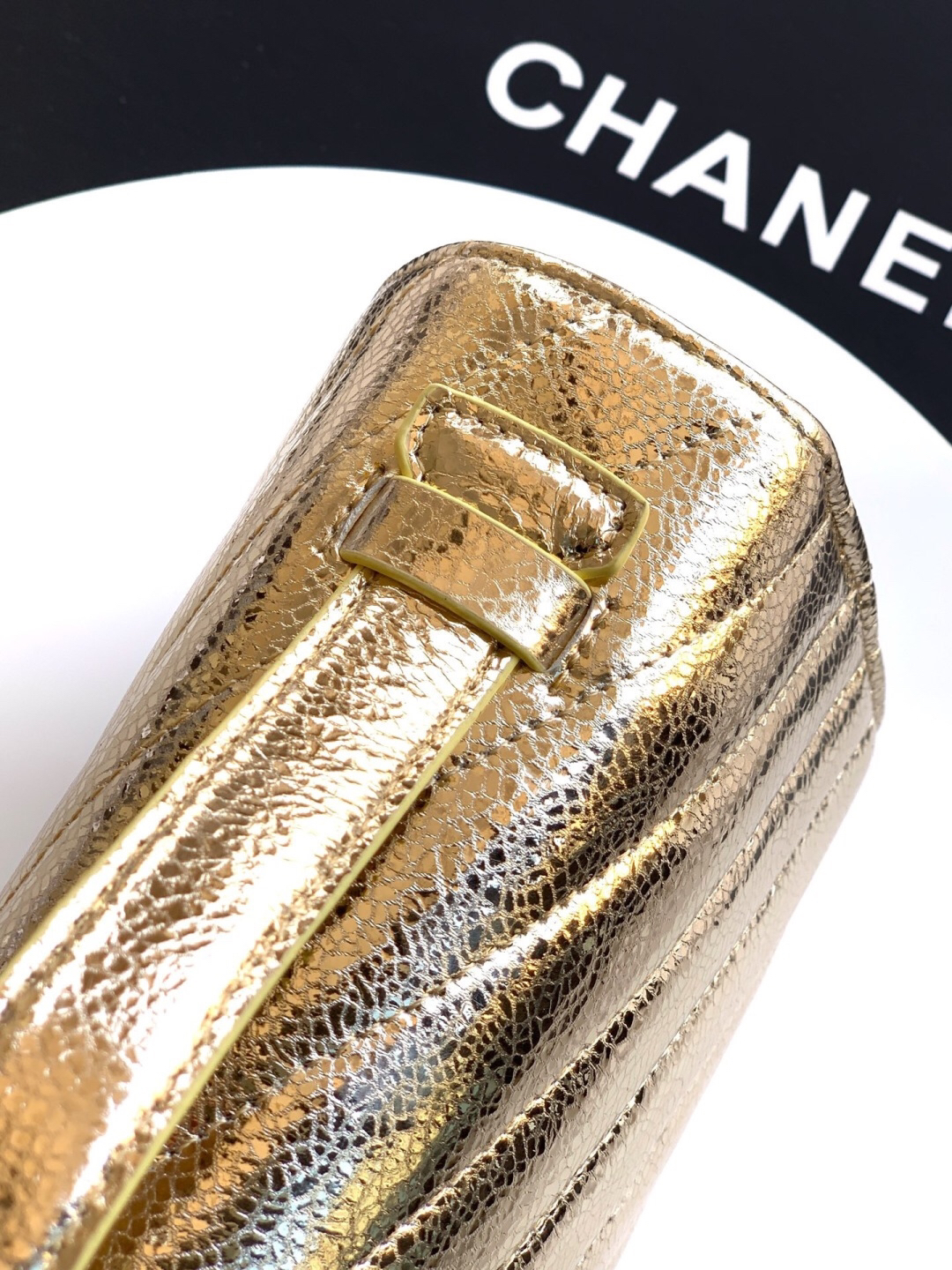 Chanel 26X AS6044 Quilted Lambskin Clutch Bag - Image 7