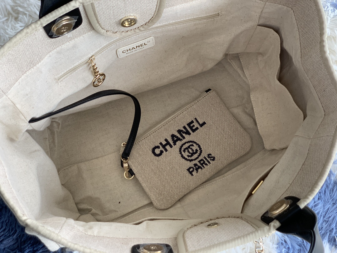 Chanel AS66941 Travel Shopping Tote Bag - Image 7