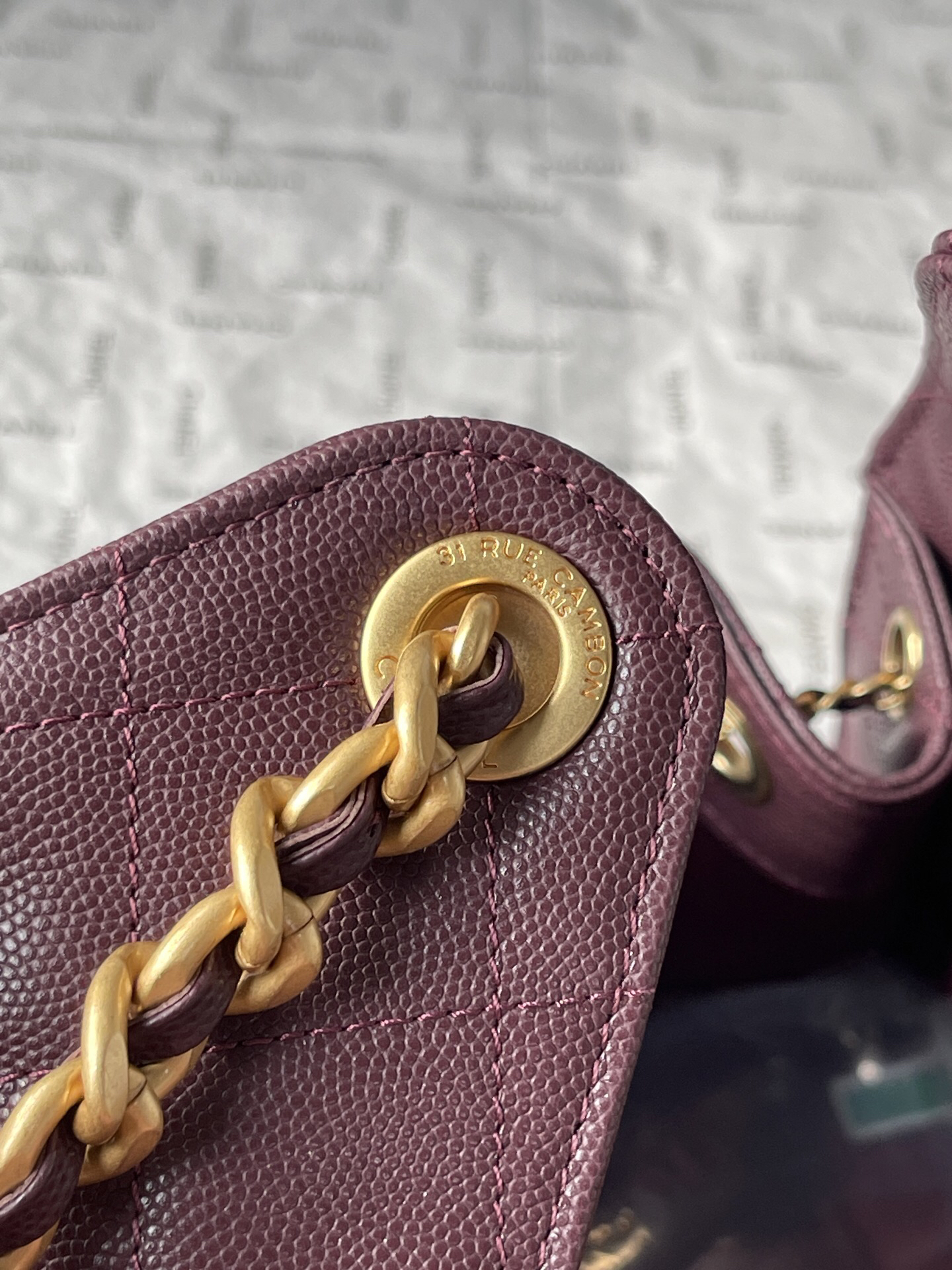 Chanel Quilted Leather Hobo Shoulder Bag, Model AS5293 - Image 7