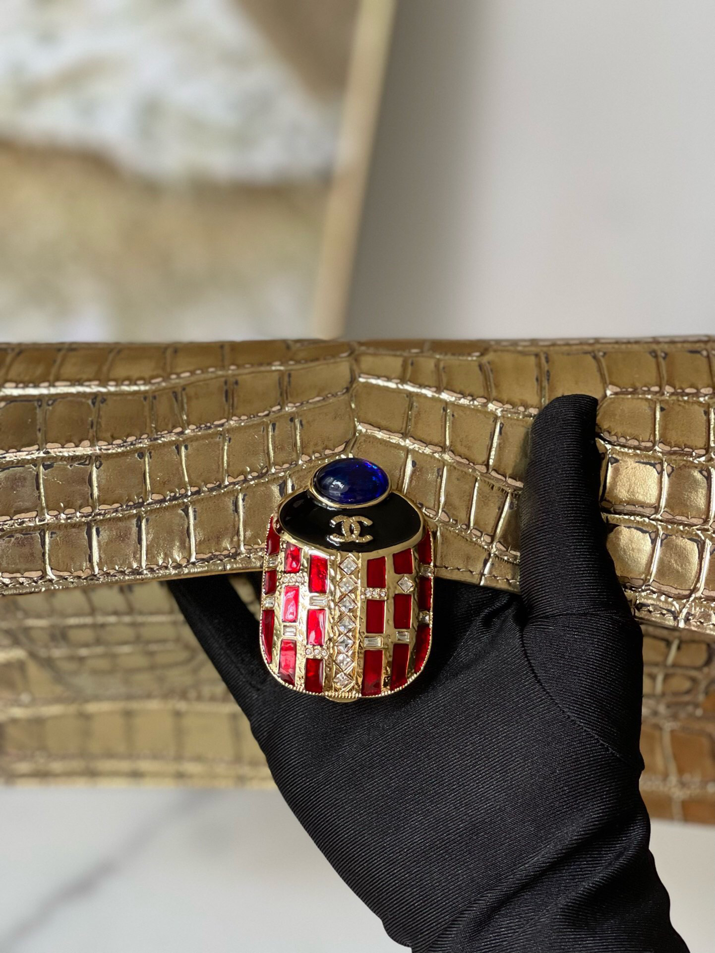 Vintage Chanel Crocodile-Embossed Gold Clutch Evening Bag - Image 7