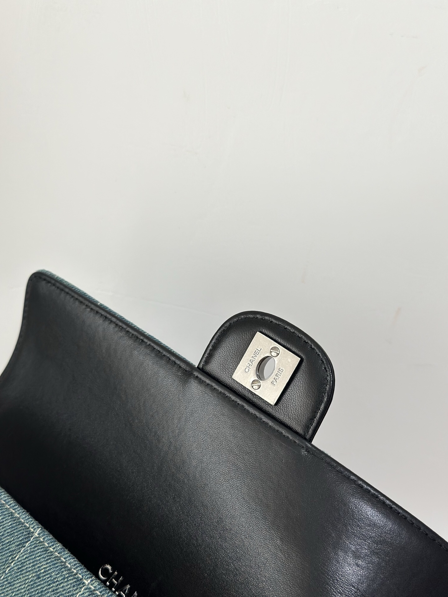 Chanel Vintage Quilted Lambskin Underarm Bag - Image 7