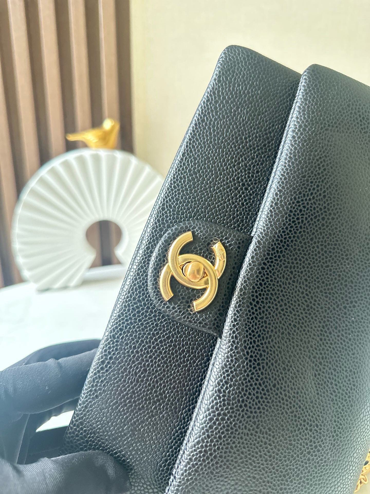 Chanel Classic Flap Bag, Medium, Black Caviar Leather, No Quilting - Image 7