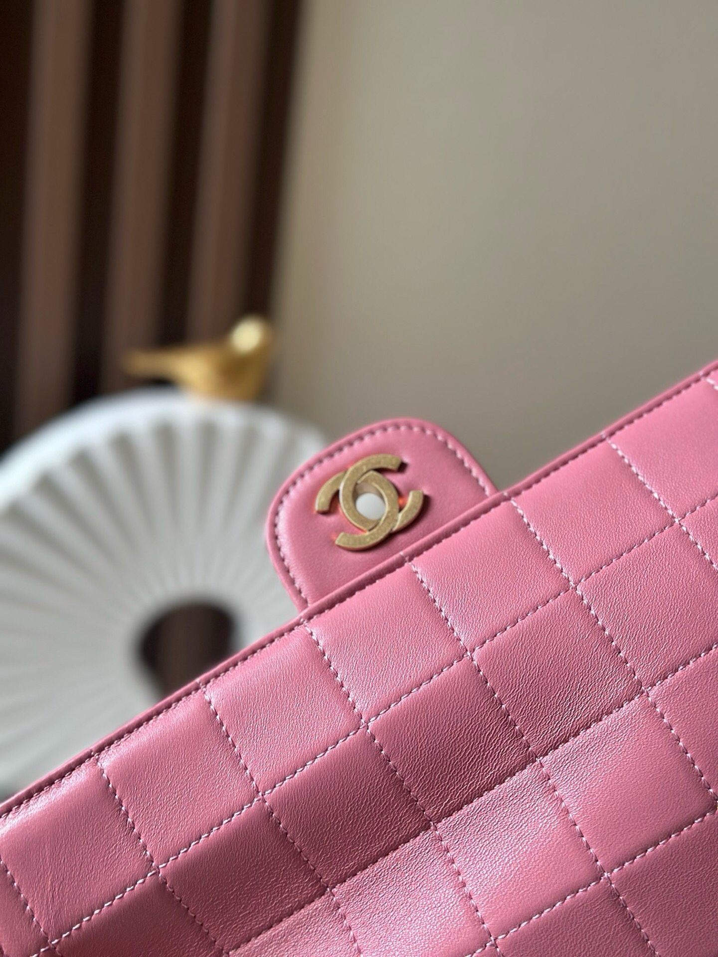 Vintage Chanel Lambskin Underarm Shoulder Bag in Soft Pink - Image 7