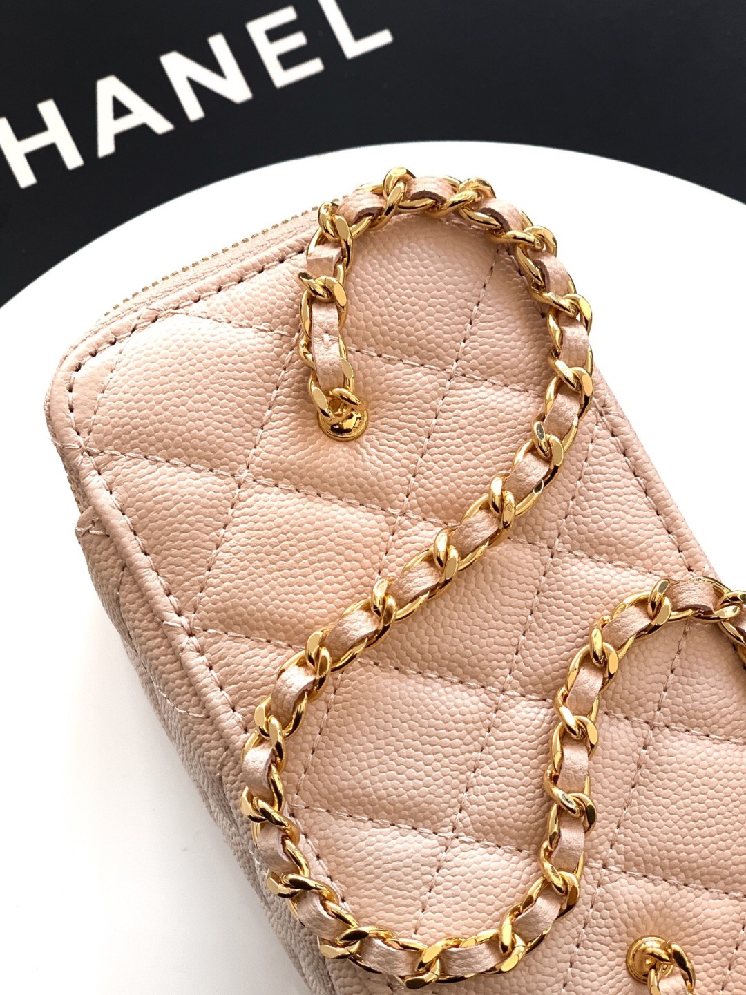 Chanel 26C Chain Crossbody Box Bag - Image 7