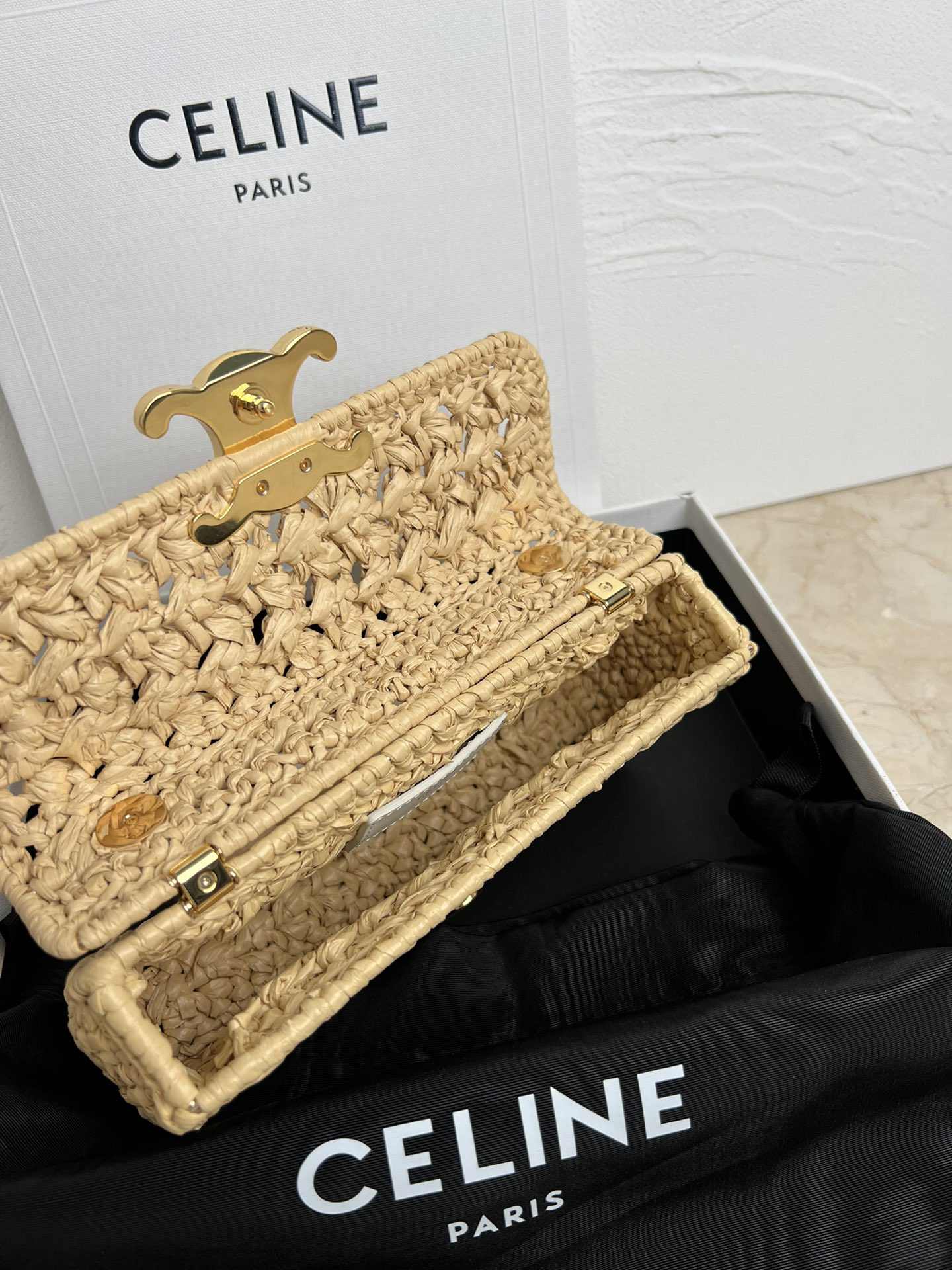 Celine TRIOMPHE Summer Limited-Edition Woven Chain Shoulder Bag - Image 7