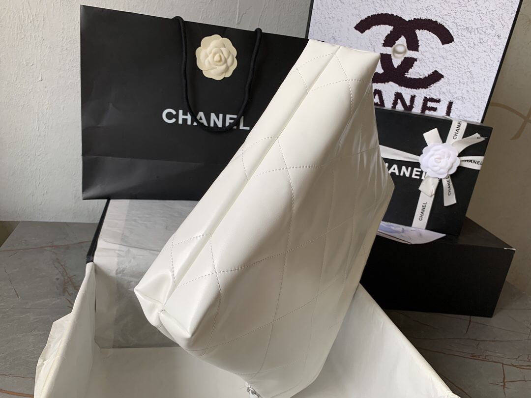 Chanel AS3260 2022 Oil-Waxed Calfskin Shoulder Bag - Image 7