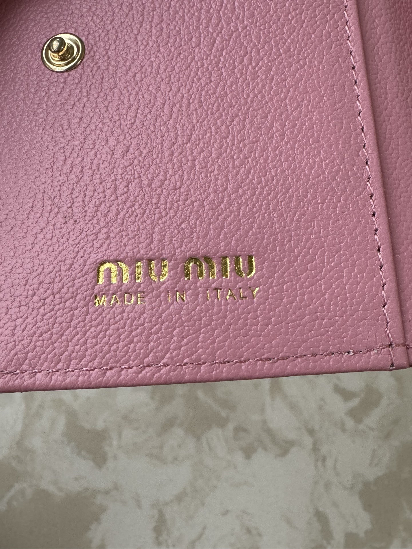 Miu Miu Leather Wallet - Image 7