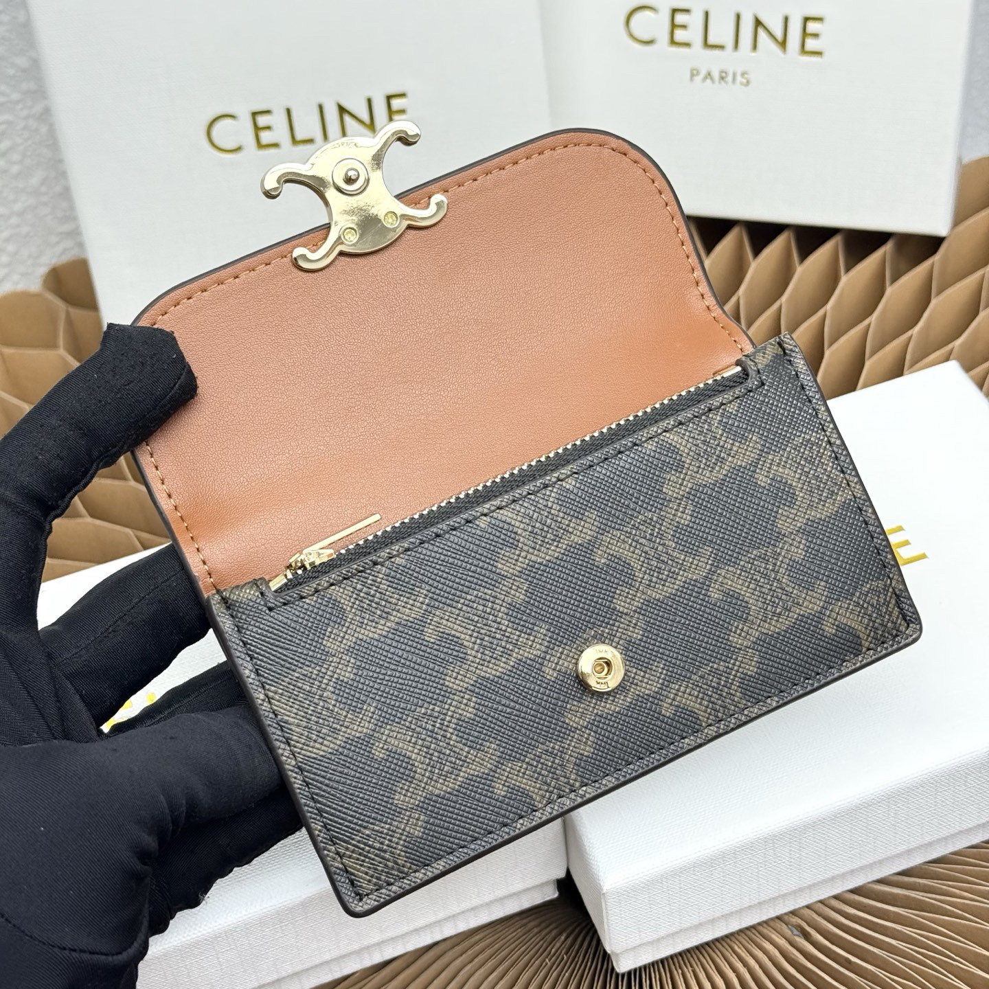 Celine Triomphe Flap Long Card Holder - Image 7