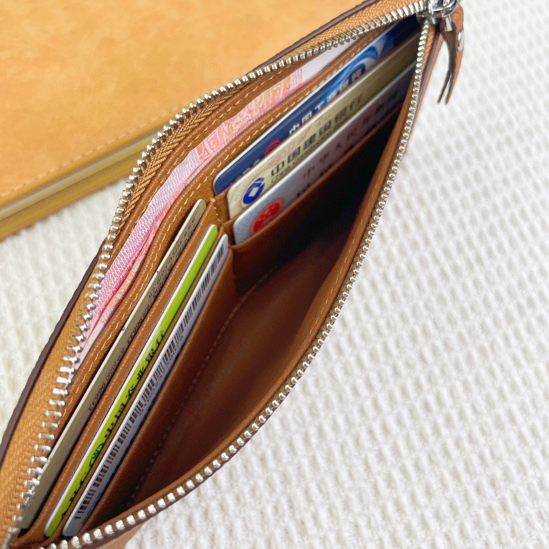 Hermès Silk'in Barenia Calfskin Wallet - Image 7