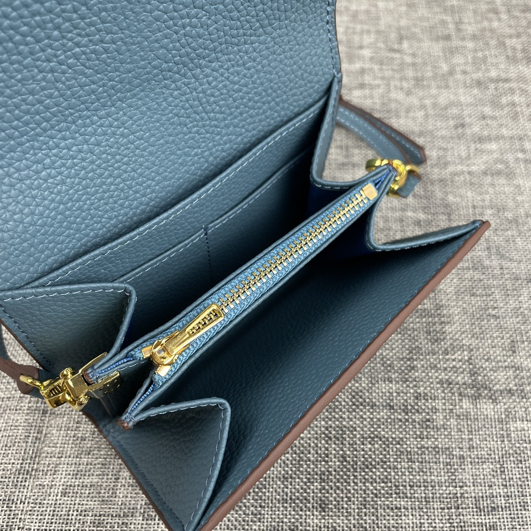 Hermes Constance 537-2 Mini Leather Chain Bag - Image 7