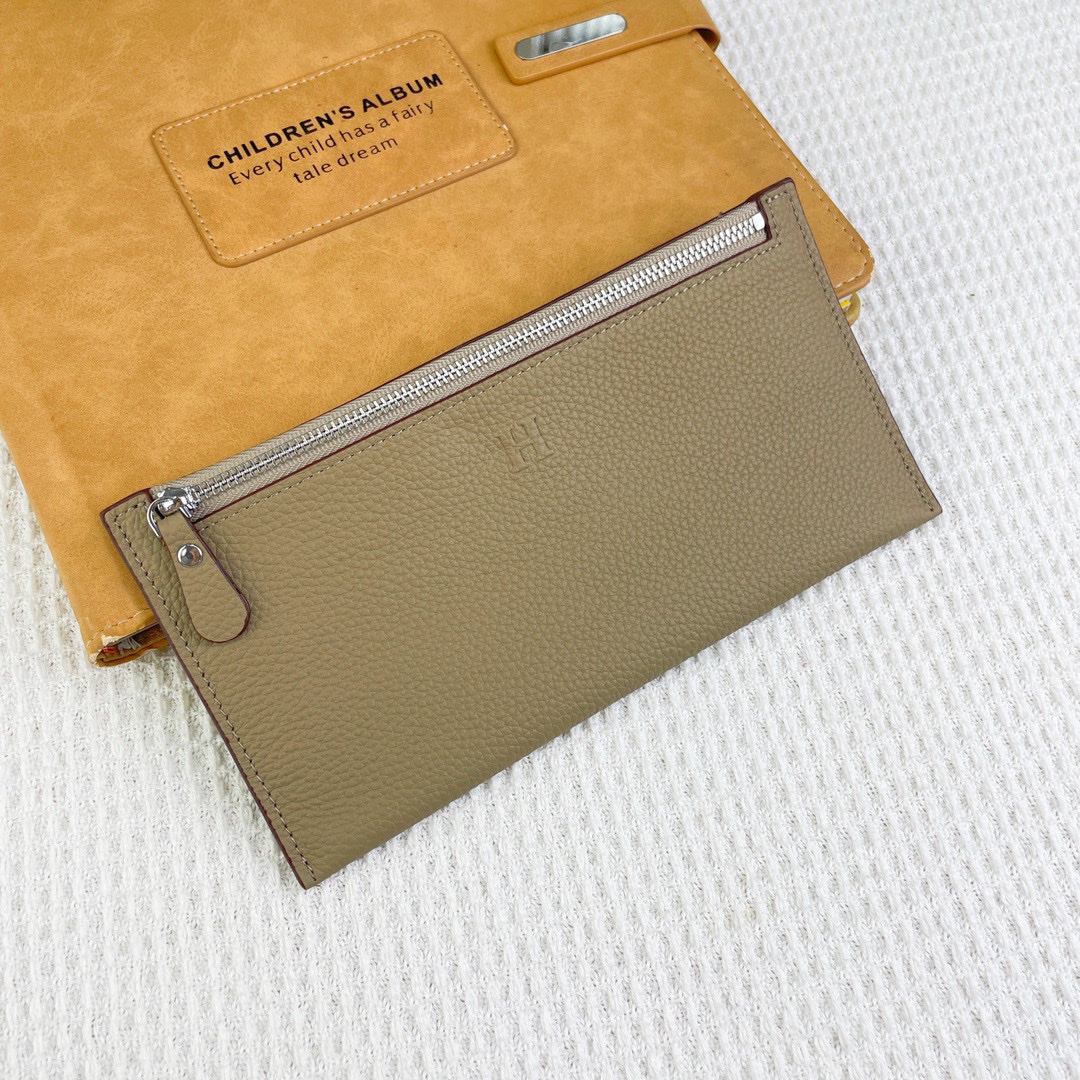 Hermès Silk'in Leather Wallet - Image 7