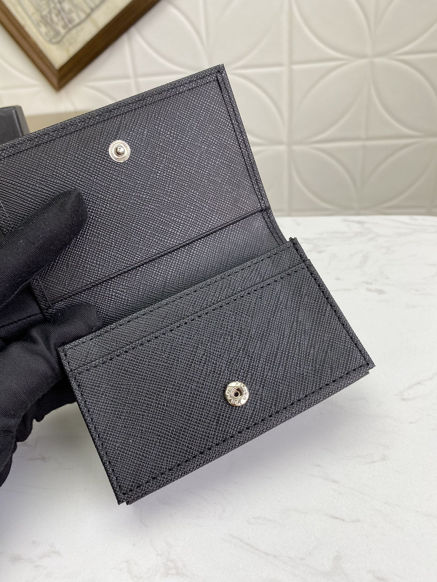 Prada Men's Saffiano Leather Card Holder - Image 7