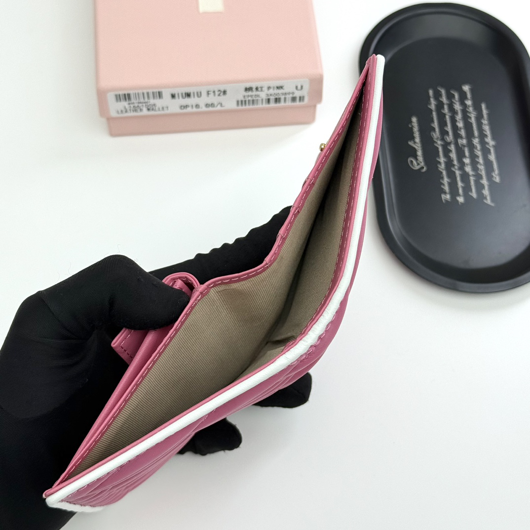 Miu Miu Matelasse Lambskin Wallet - Image 7